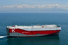 ‘K’ Line receives LNG-fuelled car carrier
