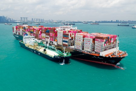 Yang Ming container vessel completes first LNG bunkering